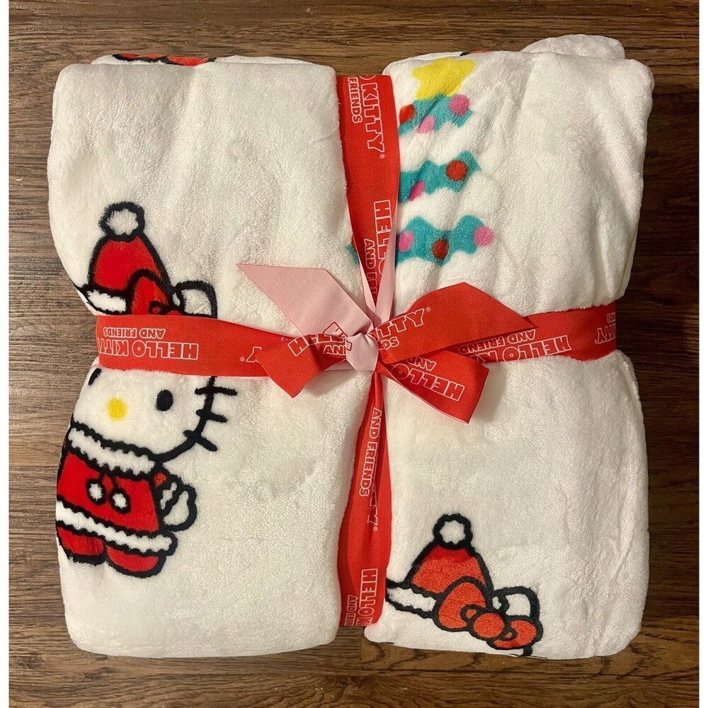 Hello Kitty Christmas White Full Queen Blanket NWT 2024 Christmas Tree